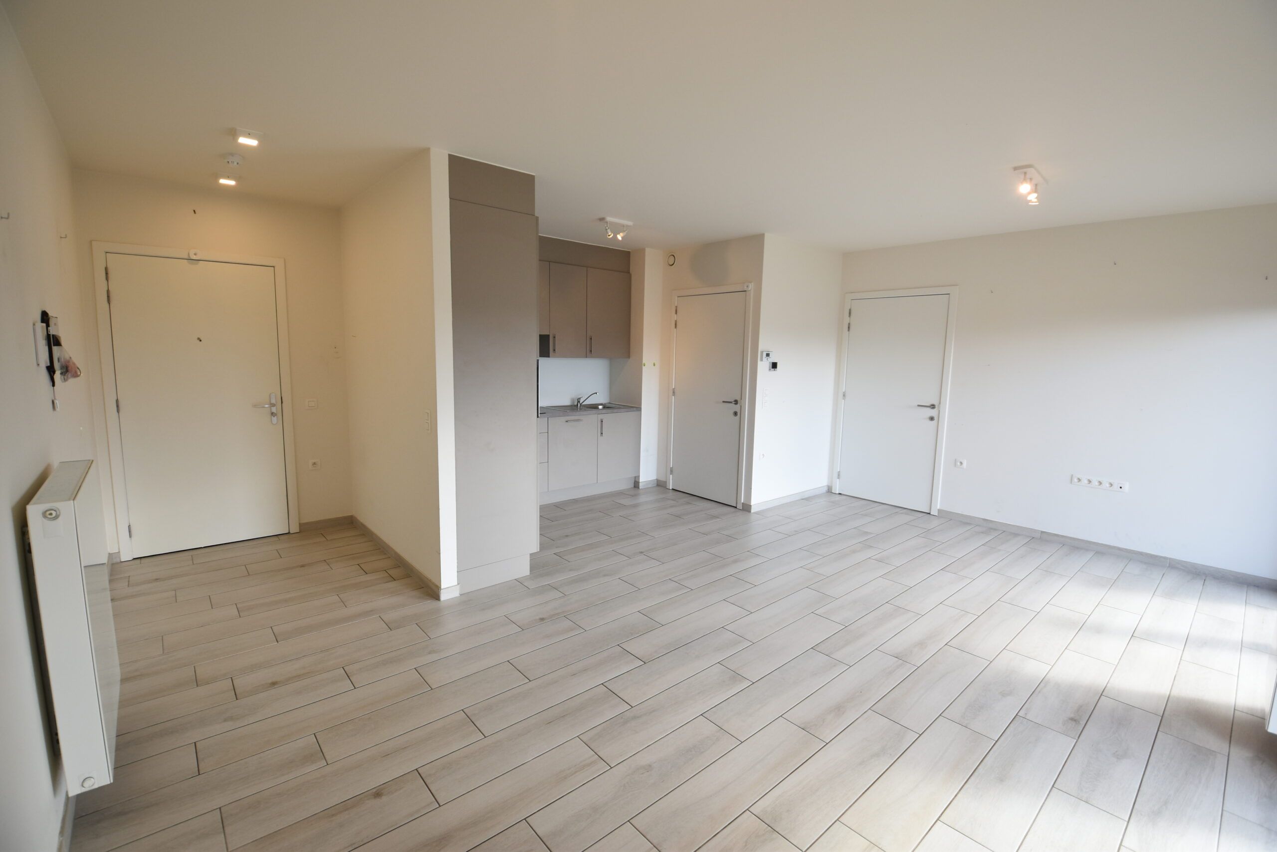 Assistentiewoning met 1 slaapkamer, berging en autostaanplaats in Sint-Niklaas foto 2