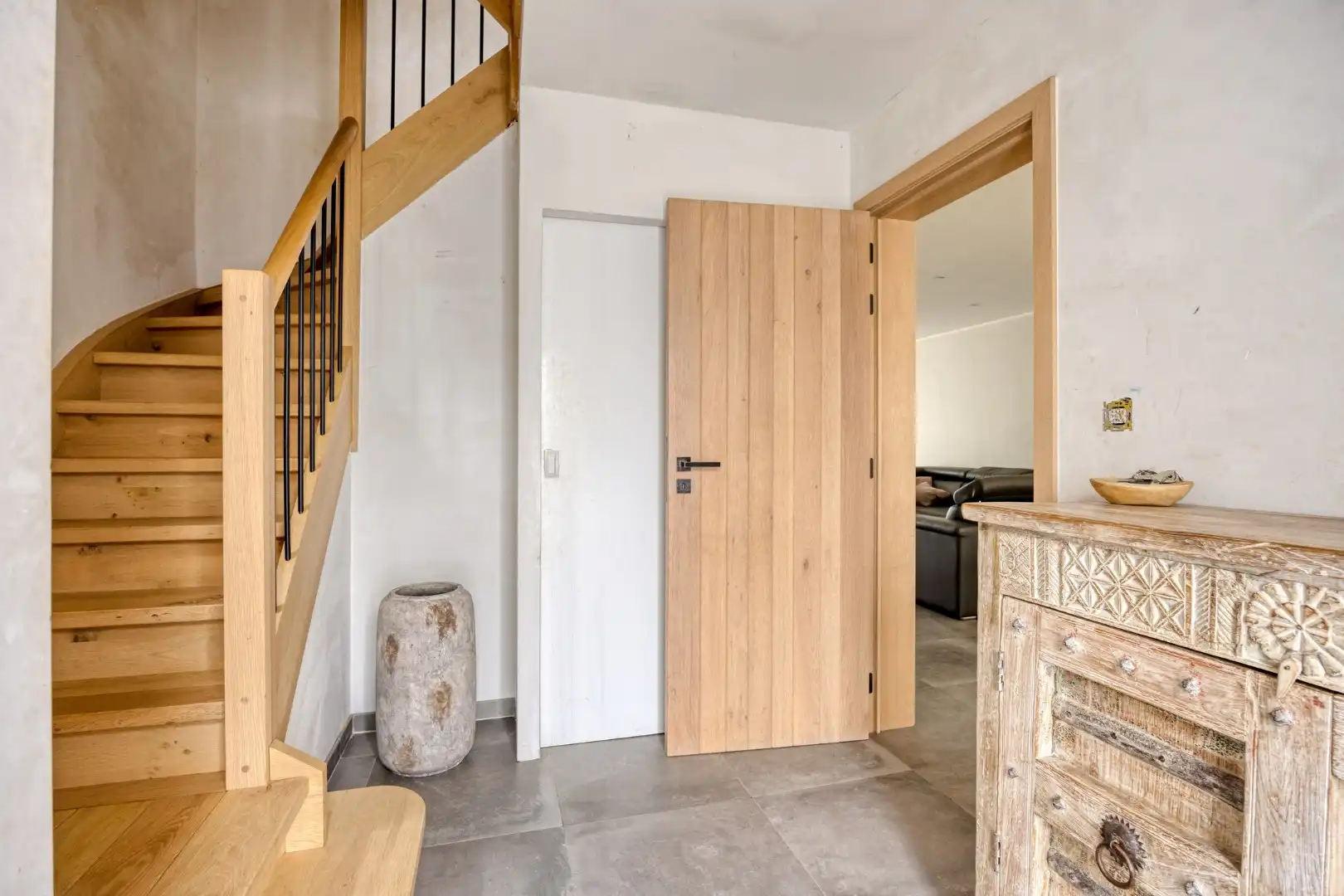 Goed en rustig gelegen gerenoveerde woning met 3 slaapkamers te Halle foto 2