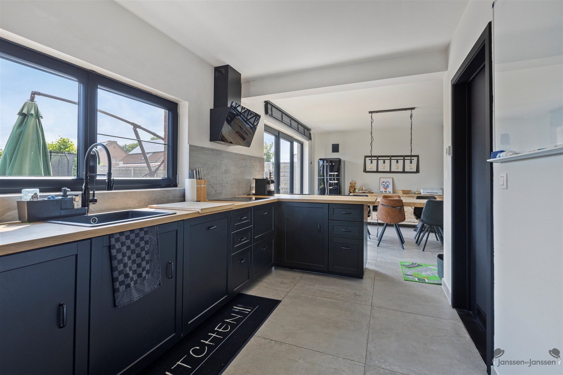 Instapklaar wonen met zonnige tuin in Hechtel-Eksel foto 6