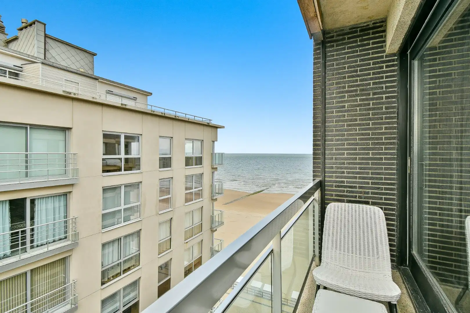 Hoofdfoto van de publicatie: Appartement met zijdelings zeezicht en prachtig verzicht