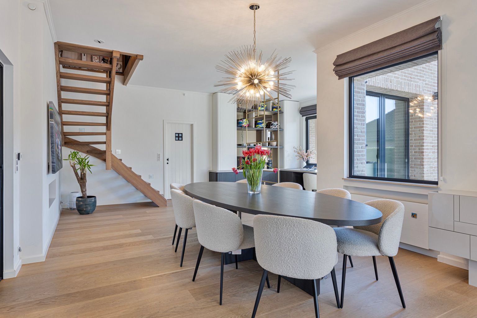 Instapklare laagbouw villa op een gunstige locatie  foto 13