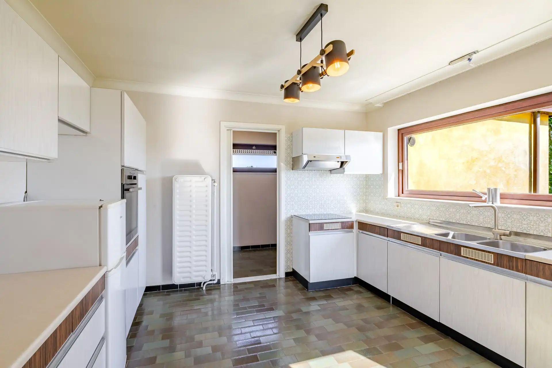 Zeer ruime woning met twee wooneenheden en prachtig landelijk uitzicht foto 4