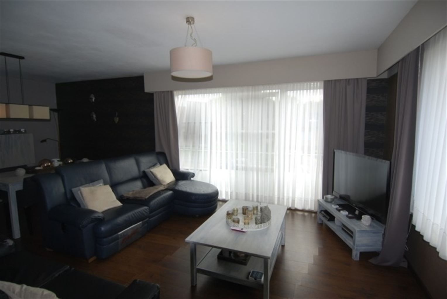 Ruim appartement met 3 slaapkamers en garagebox, gelegen in een rustige, kindvriendelijke omgeving. foto 2