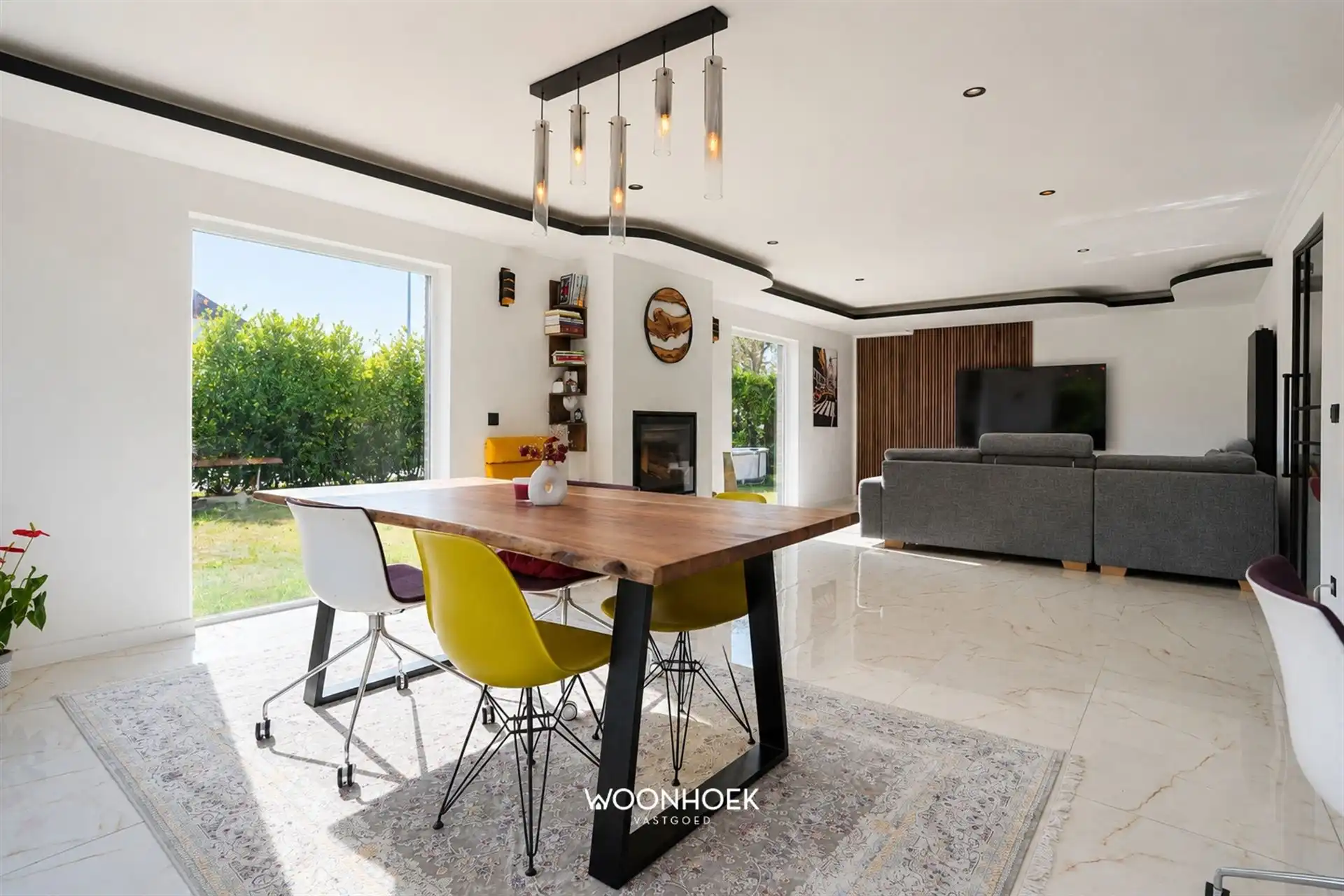 Gerenoveerde villa met bureau en 6 slaapkamers! foto 5
