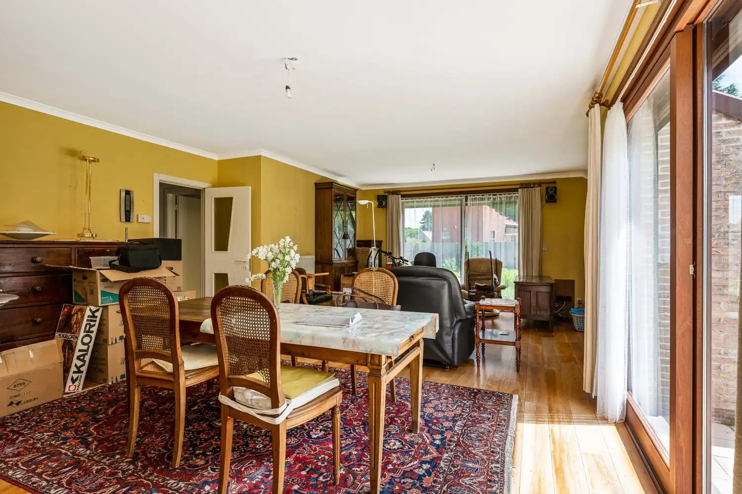 Vrijstaande laagbouwwoning met zonnige tuin en uitbreidingsmogelijkheden in Oelegem! foto 2