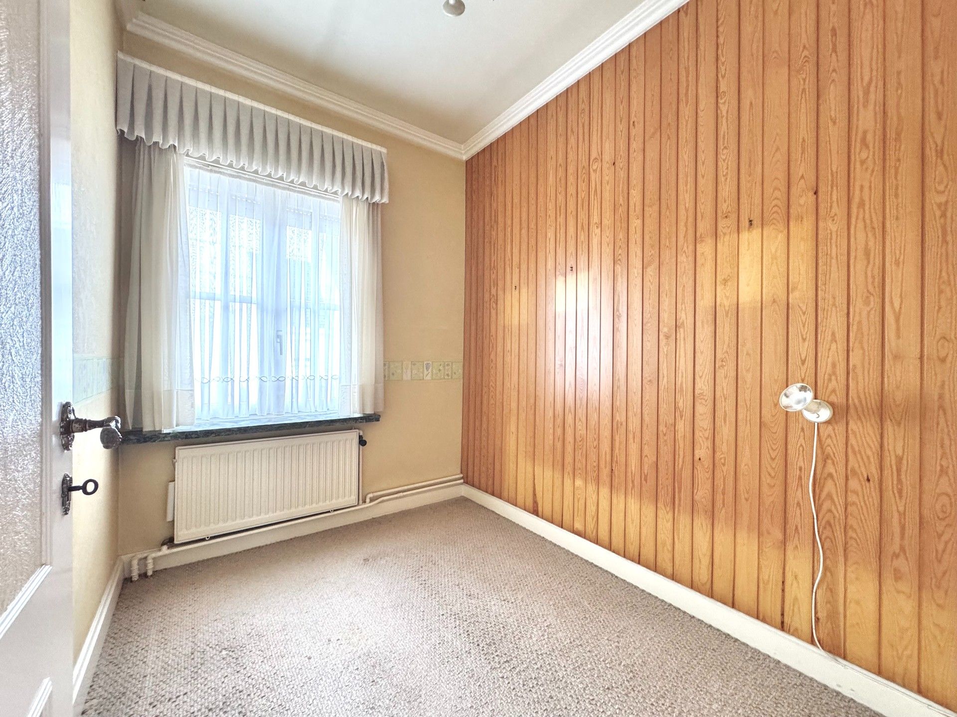 RUIME WONING MET MAGAZIJN EN UITWEG op 493 m² foto 24