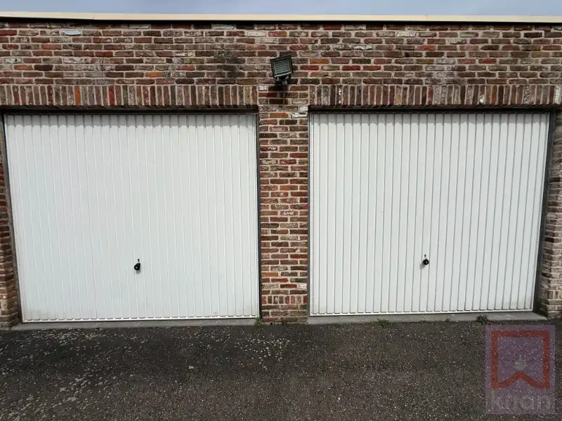 Charmant woonhuis met 2 slpk en 2 garages in centrum Herselt! foto 12