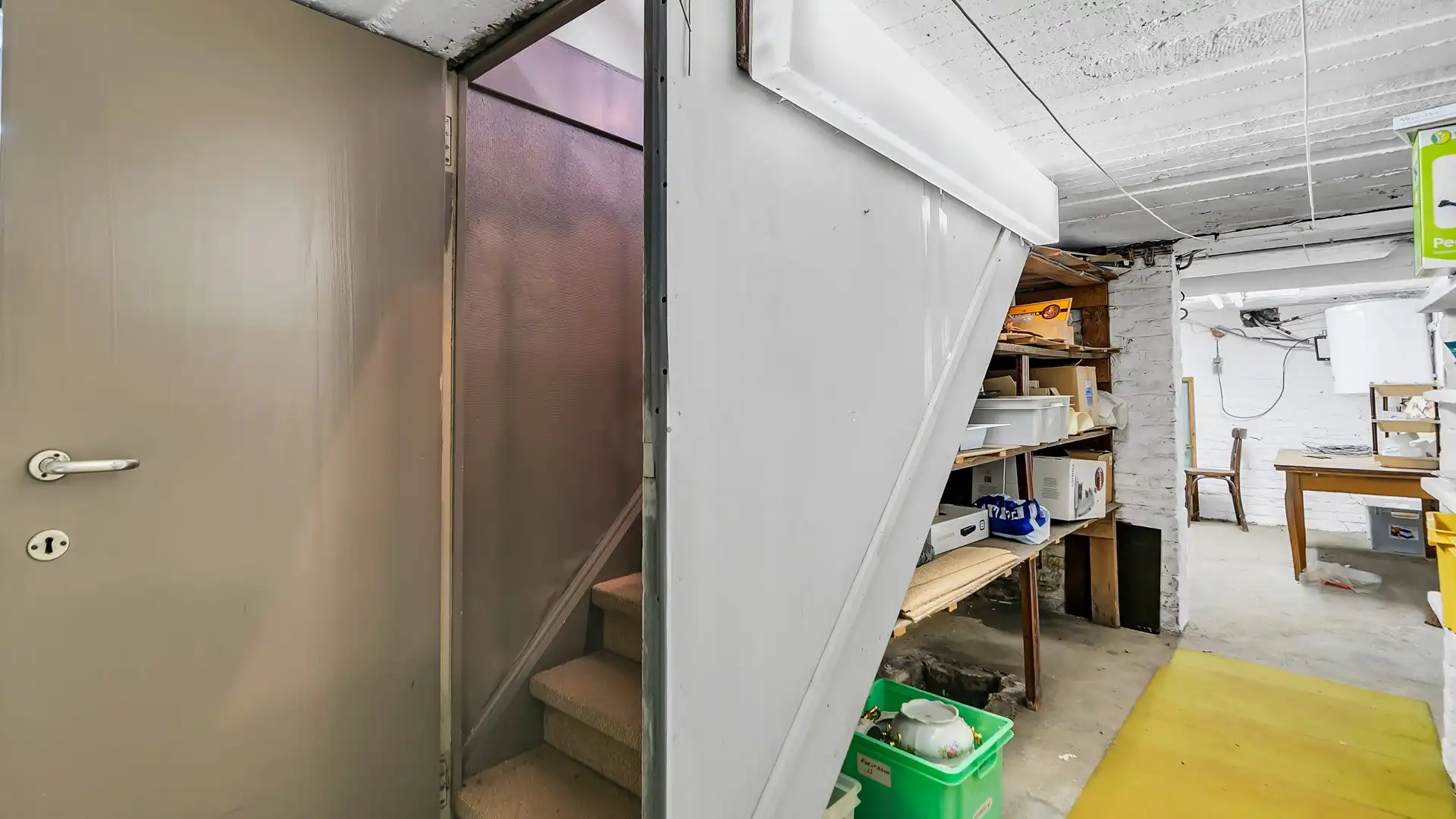 Op te frissen woning met 3 slpkrs te Maasmechelen foto 24