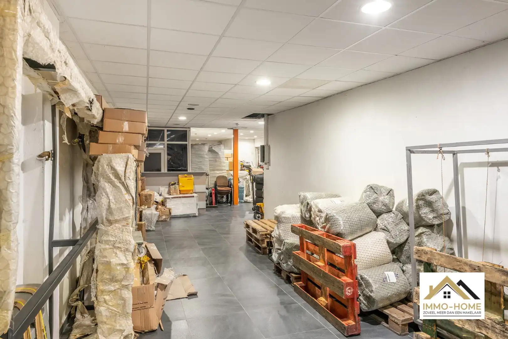 Ruim handelspand (497m2) voor verschillende doeleinden op toplocatie!  foto 5