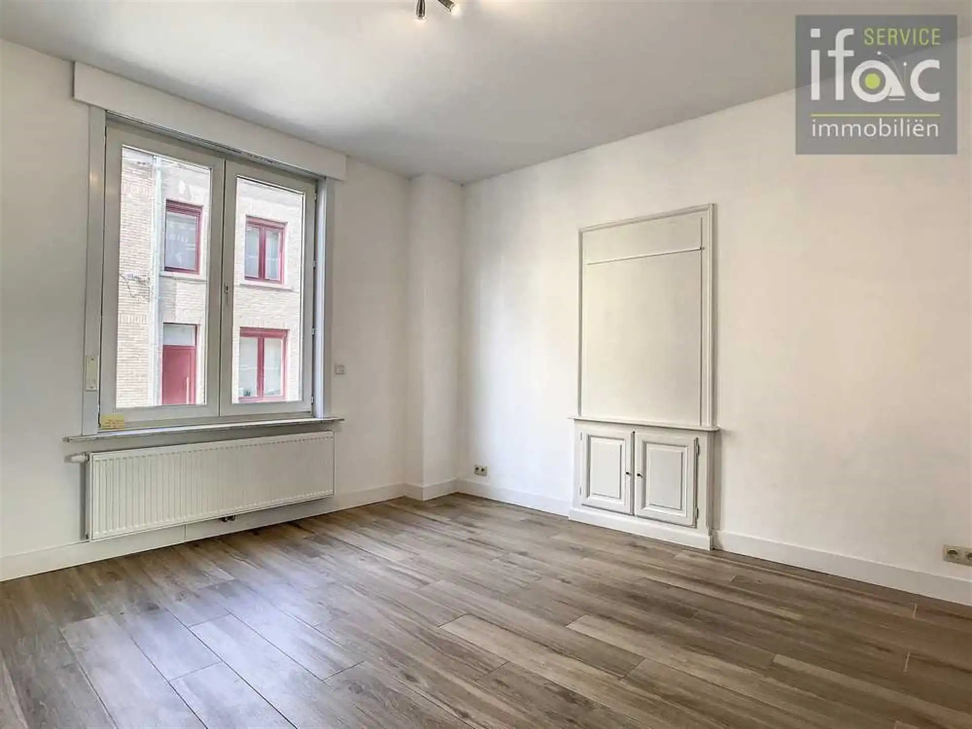 Gerenoveerde 4 slaapkamer woning in centrum Tervuren foto 5