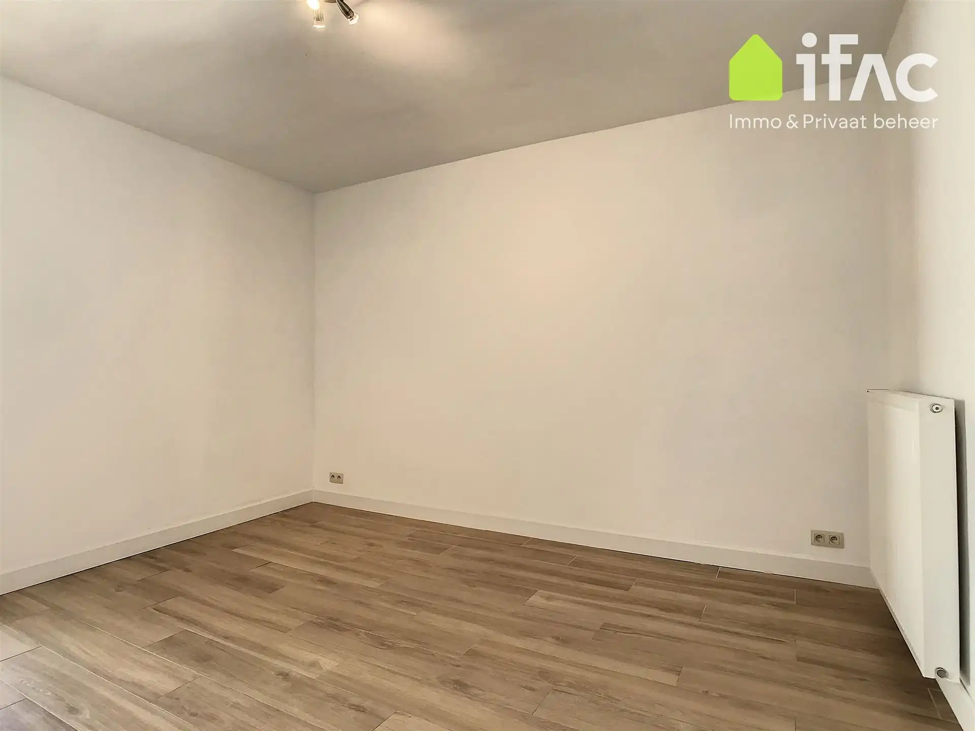 Gerenoveerde 4 slaapkamer woning in centrum Tervuren foto 5