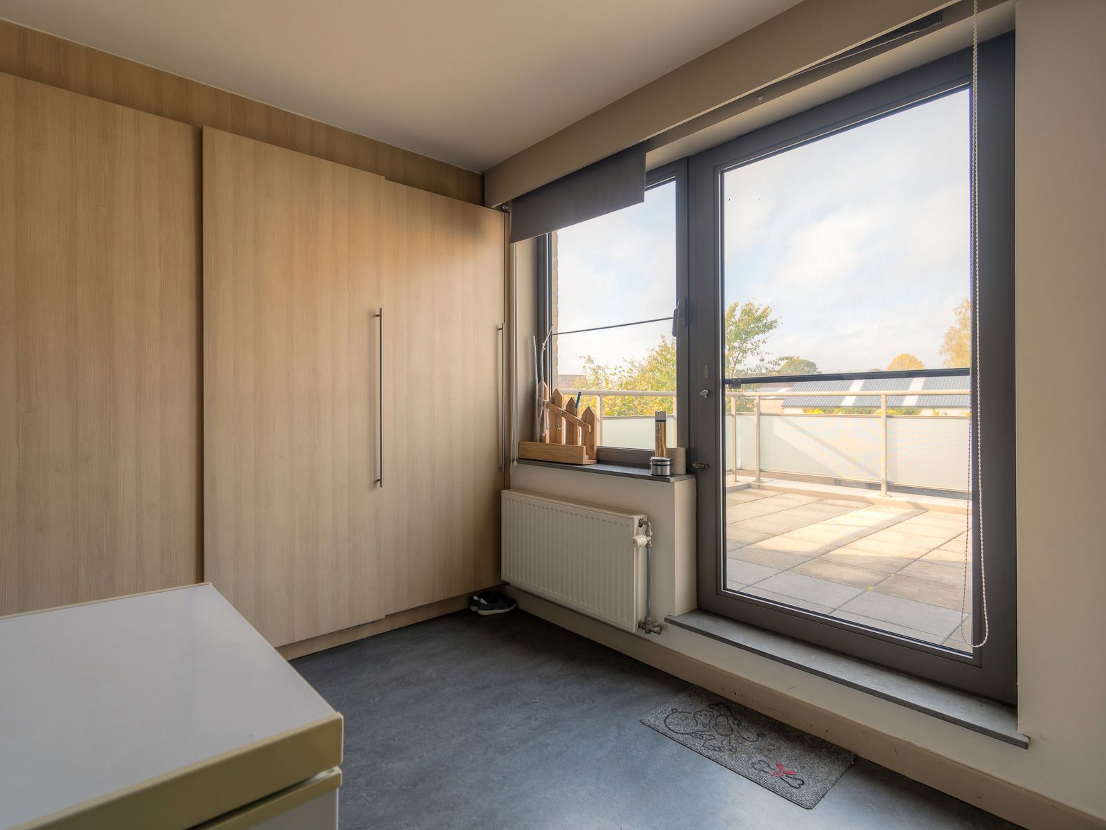 Een appartement op de 1ste verdieping met 2 slaapkamers, terras en autostaanplaats in Merksplas. foto 9