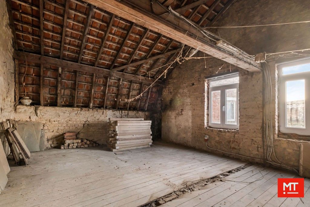 Te renoveren alleenstaande woning in de dorpskern van Wulvergem (Heuvelland) foto 13