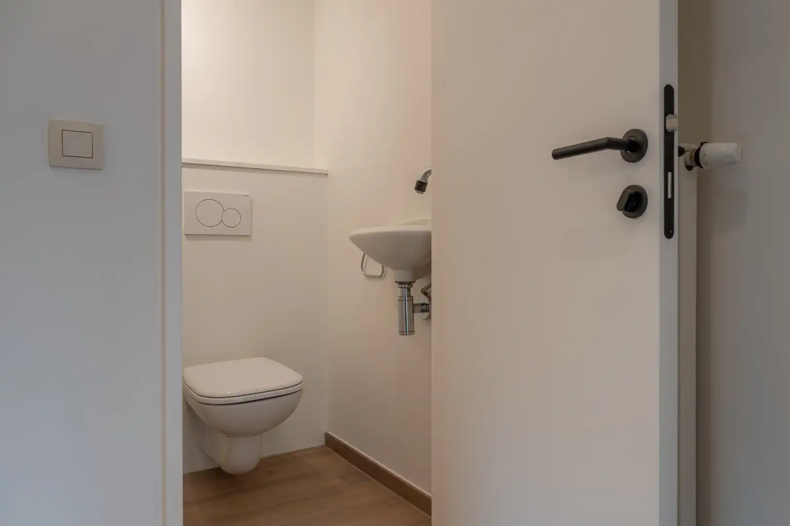 Modern twee slaapkamer appartement foto 5