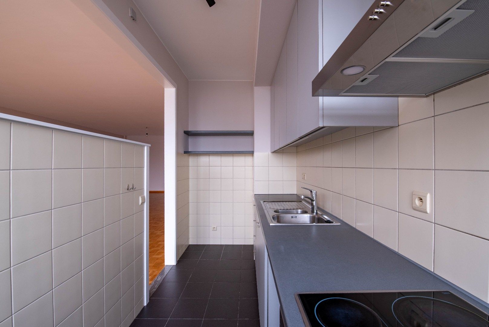 Riant appartement met 2 ruime slaapkamers foto 16