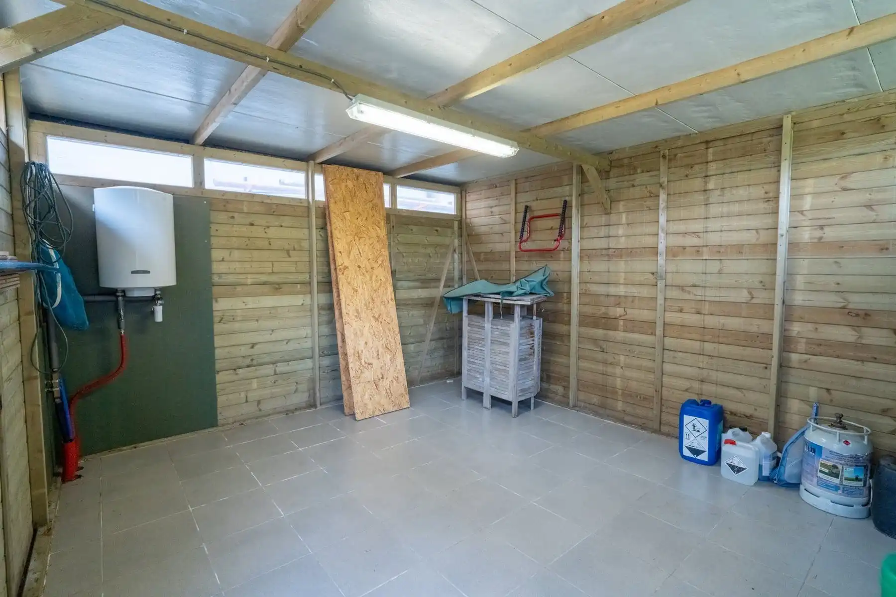 Knappe villa met zuidgerichte tuin, zwembad en poolhouse foto 42