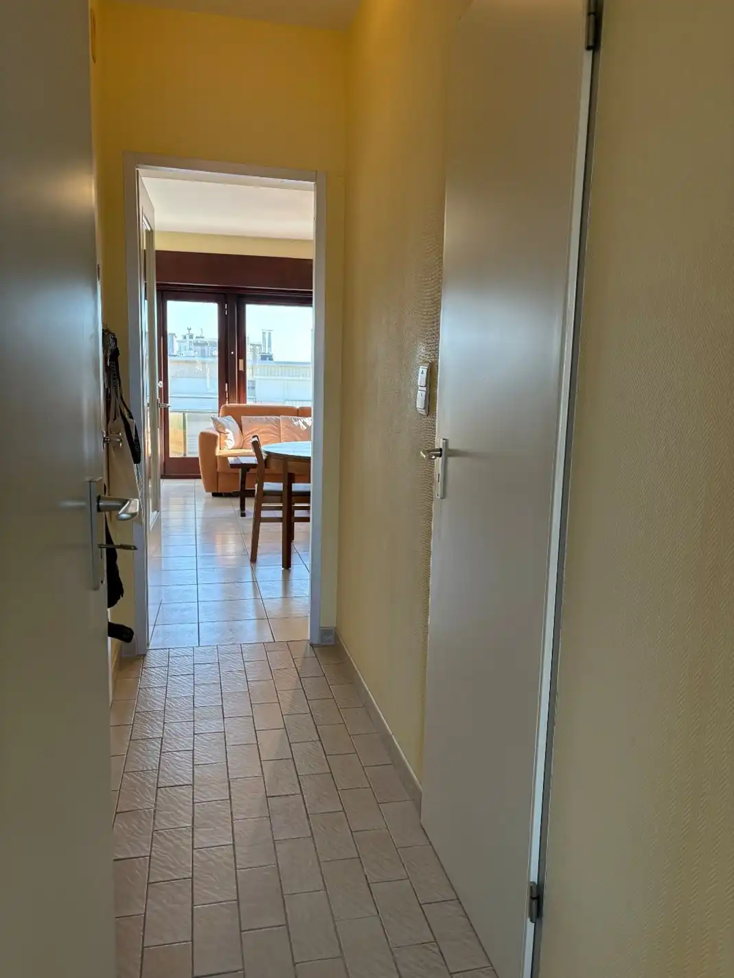 Instapklaar appartement met lateraal zeezicht – Zouavenplein foto 8