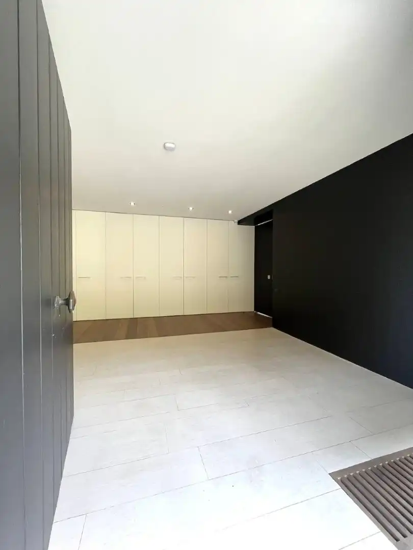Langemark - Alleenstaande ruime villa met zwembad&nbsp; op een uitzonderlijk domein foto 3