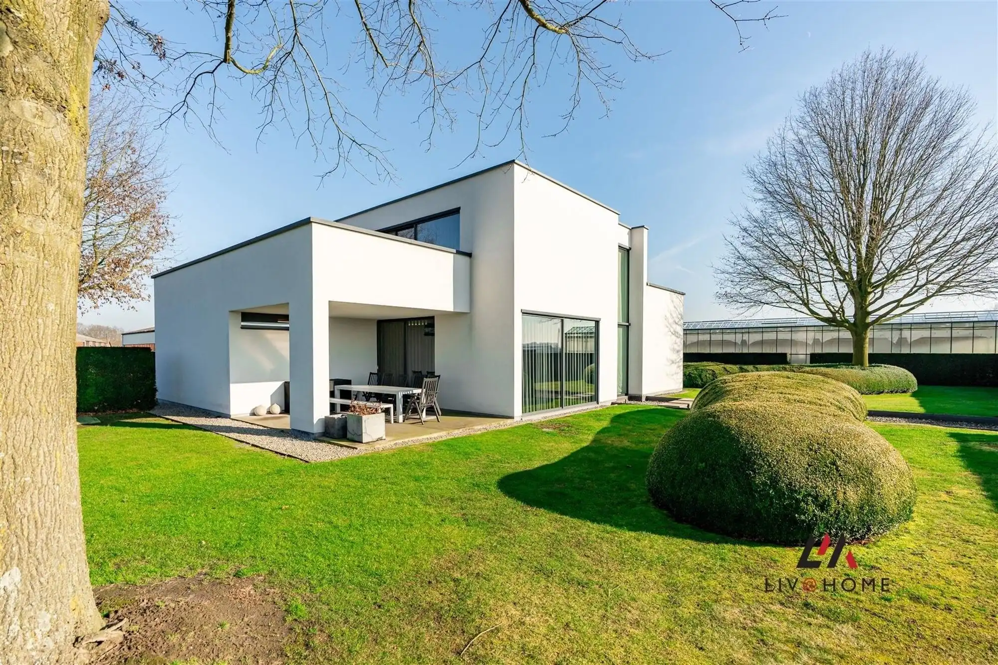 Moderne landbouwwoning met serre en loods op +/- 2  ha foto 6