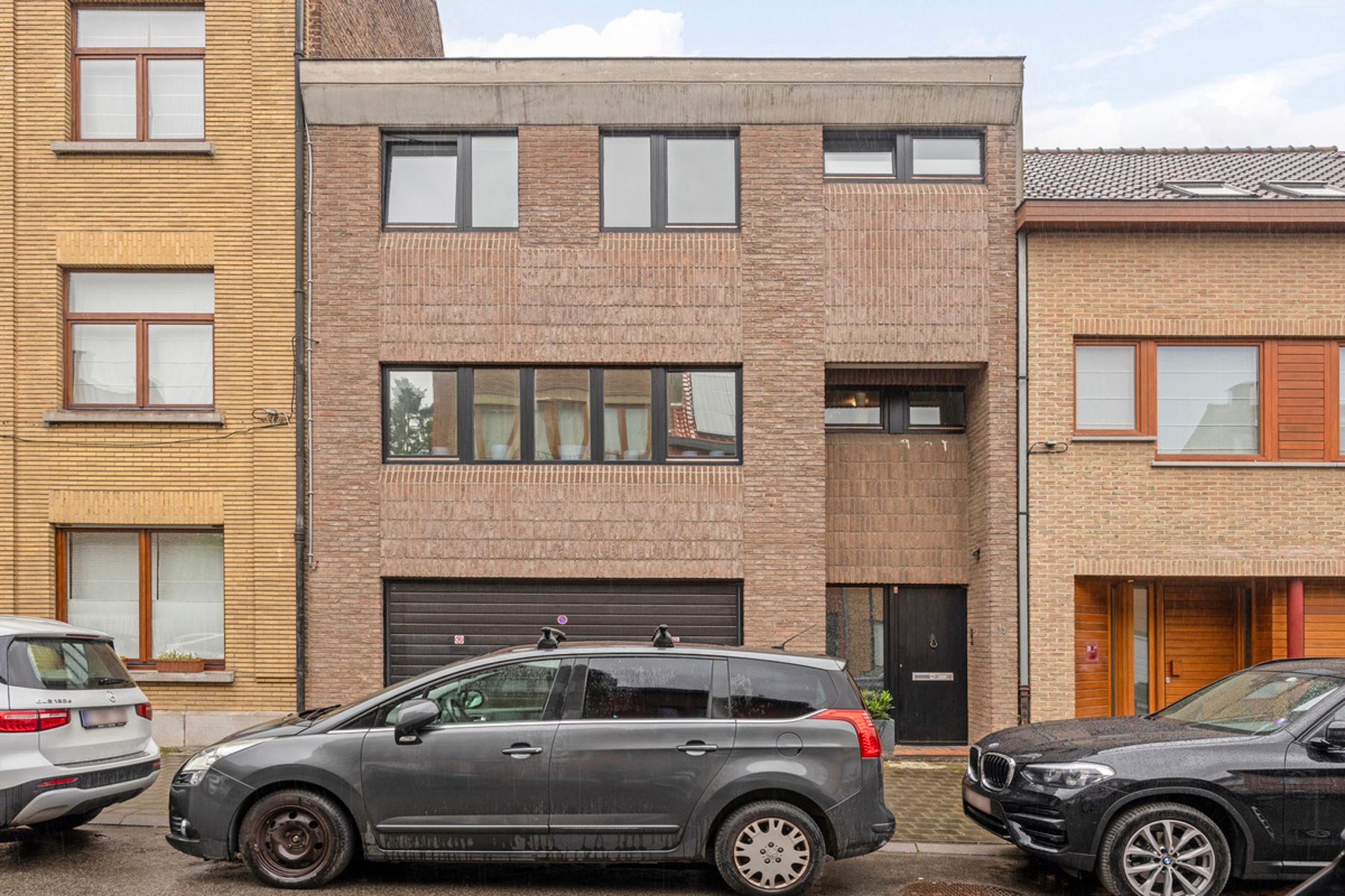 Ruime woning met 5 kamers, tuin en garage foto 27