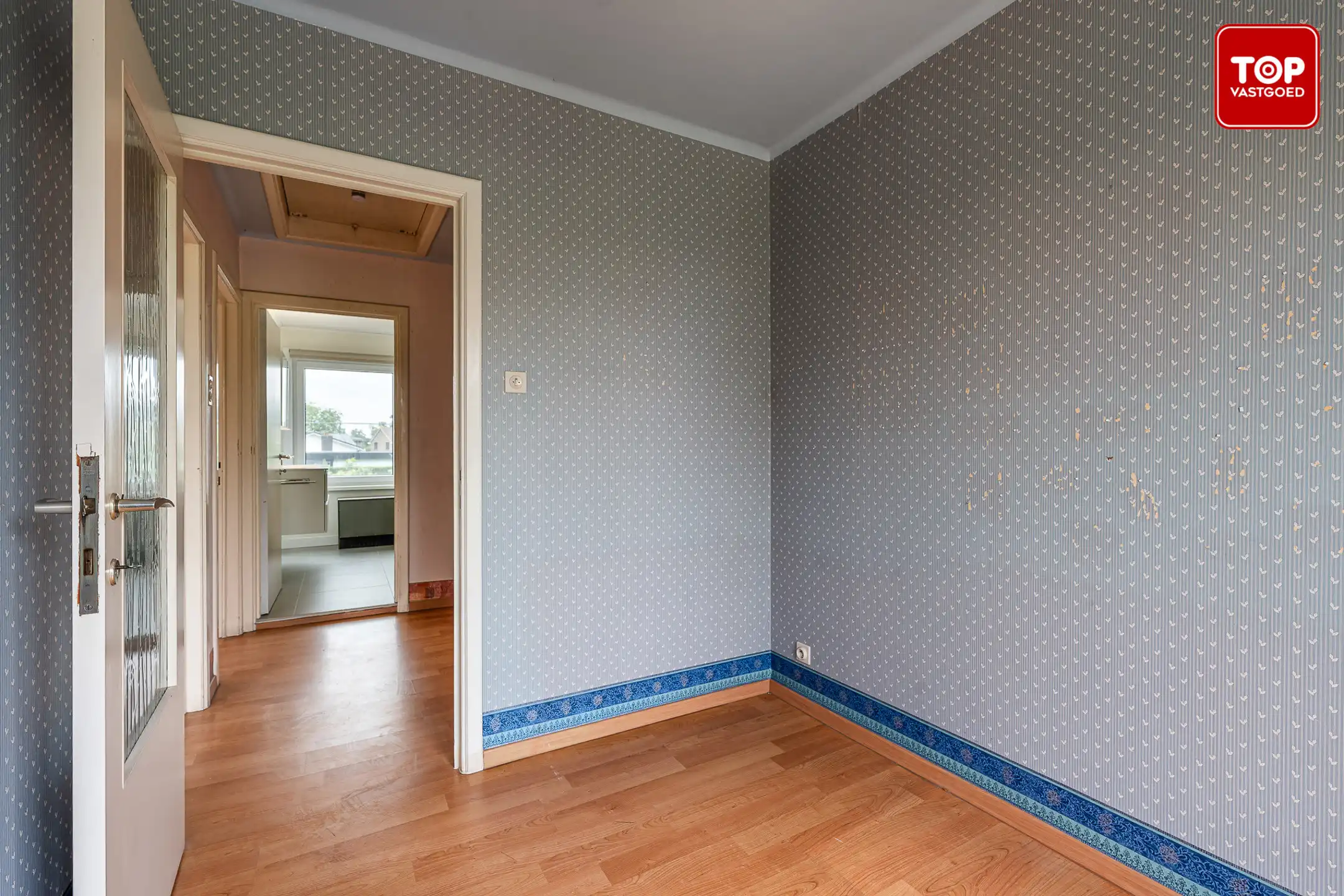 Halfopen bebouwing met 3 slaapkamers, zonnige tuin en garage  foto 22
