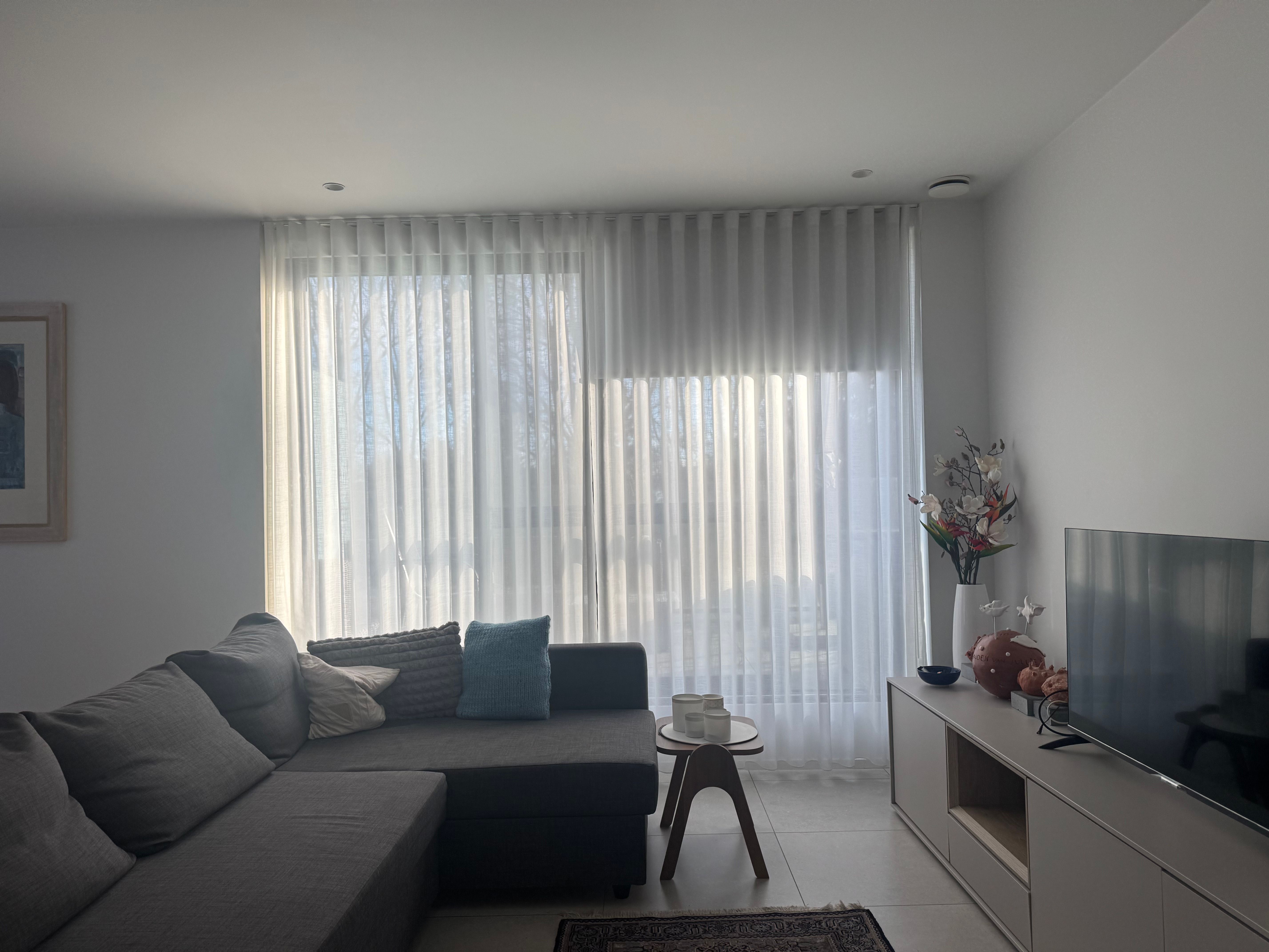 Gezellig appartement met 1 slaapkamer en een groot terras in Genk foto 5