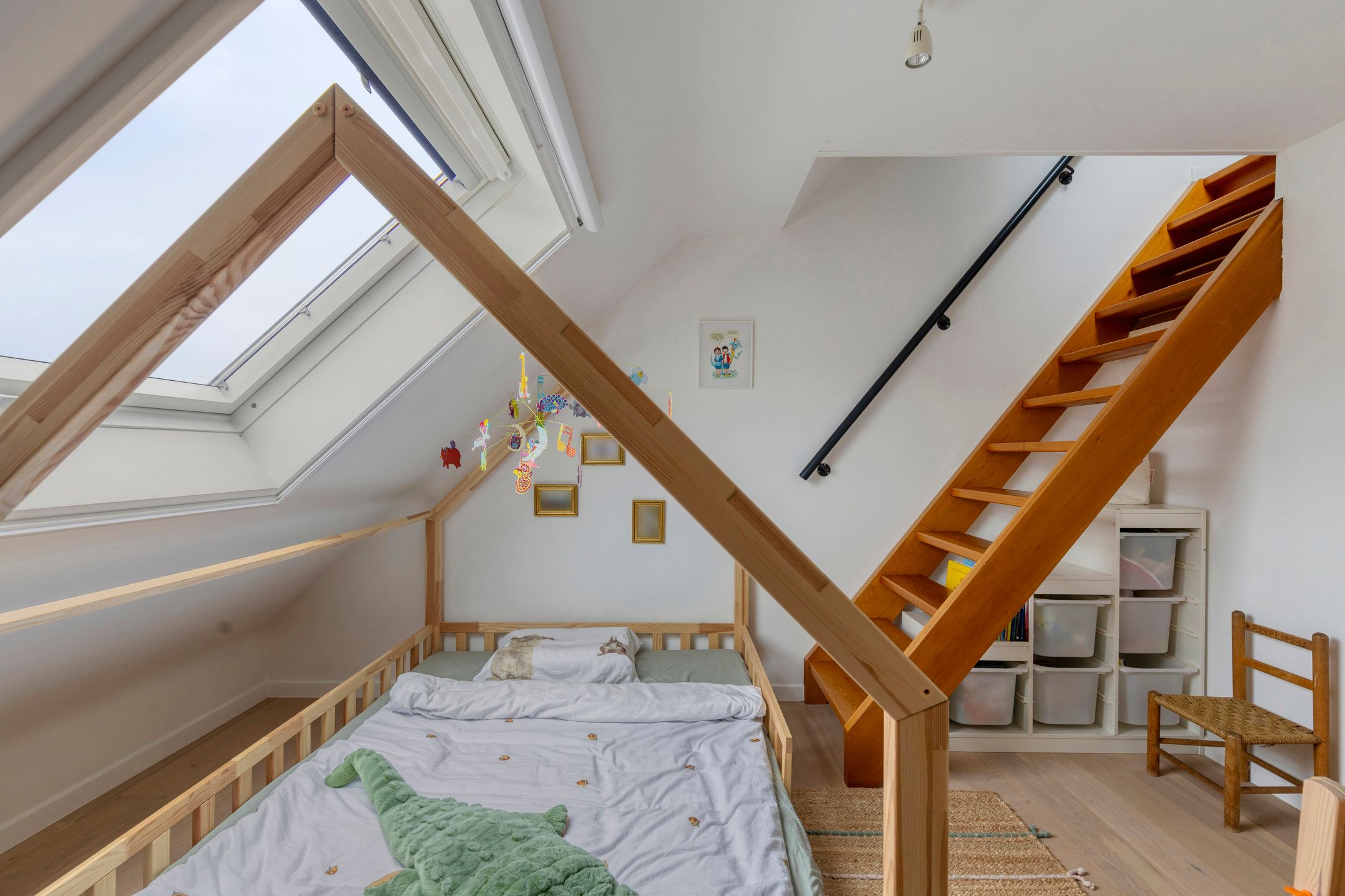 Gerenoveerde rijwoning op toplocatie! foto 18