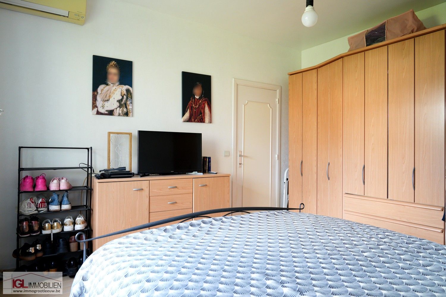 Ruime bungalow met dubbele garage en tuin te koop in Sint-Pieters-Leeuw foto 13