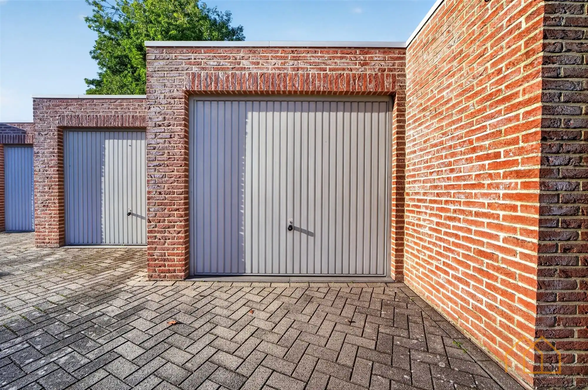 Appartement met 2 slaapkamers, berging en garage foto 14