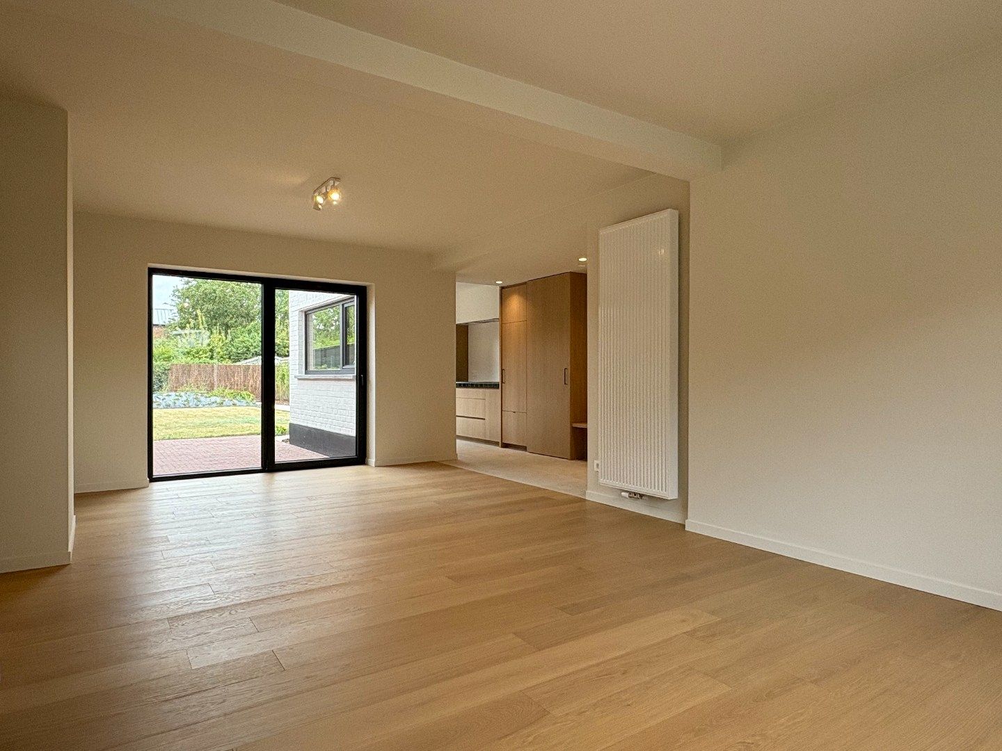 Volledig gerenoveerde woning met hoogwaardige, stijlvolle materialen te koop in Kuurne. foto 8