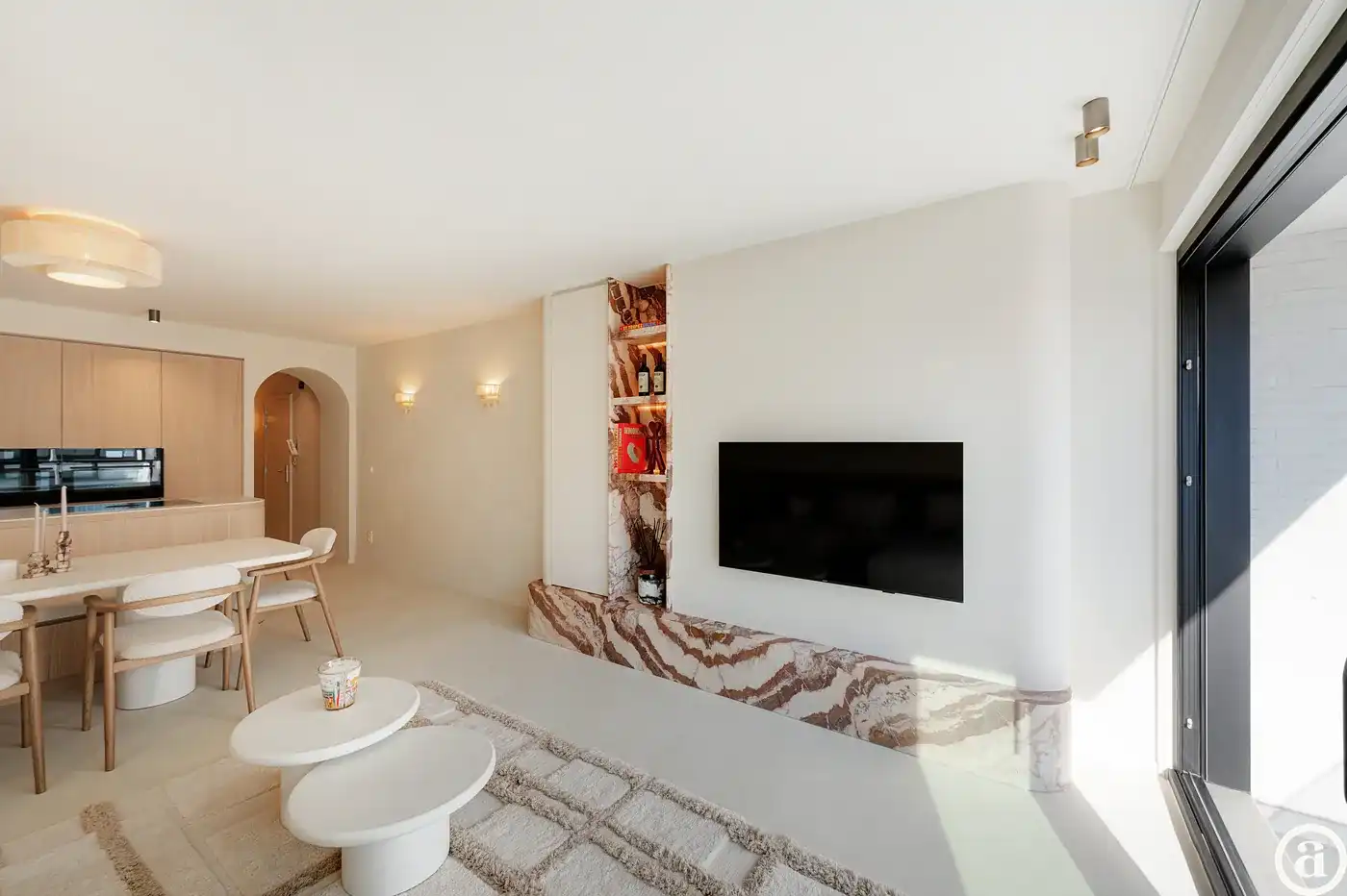 Recent gerenoveerd appartement met zonnig terras in de Dumortierlaan. foto 8