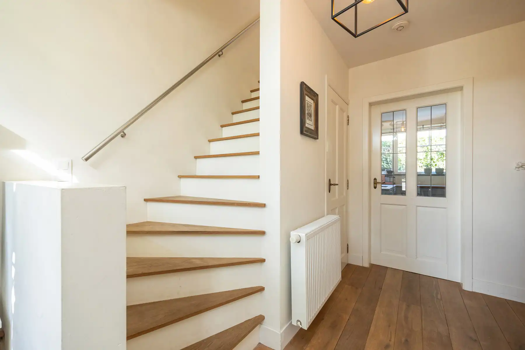 Volledig gerenoveerde woning met 4 slpks en gezellige tuin foto 5