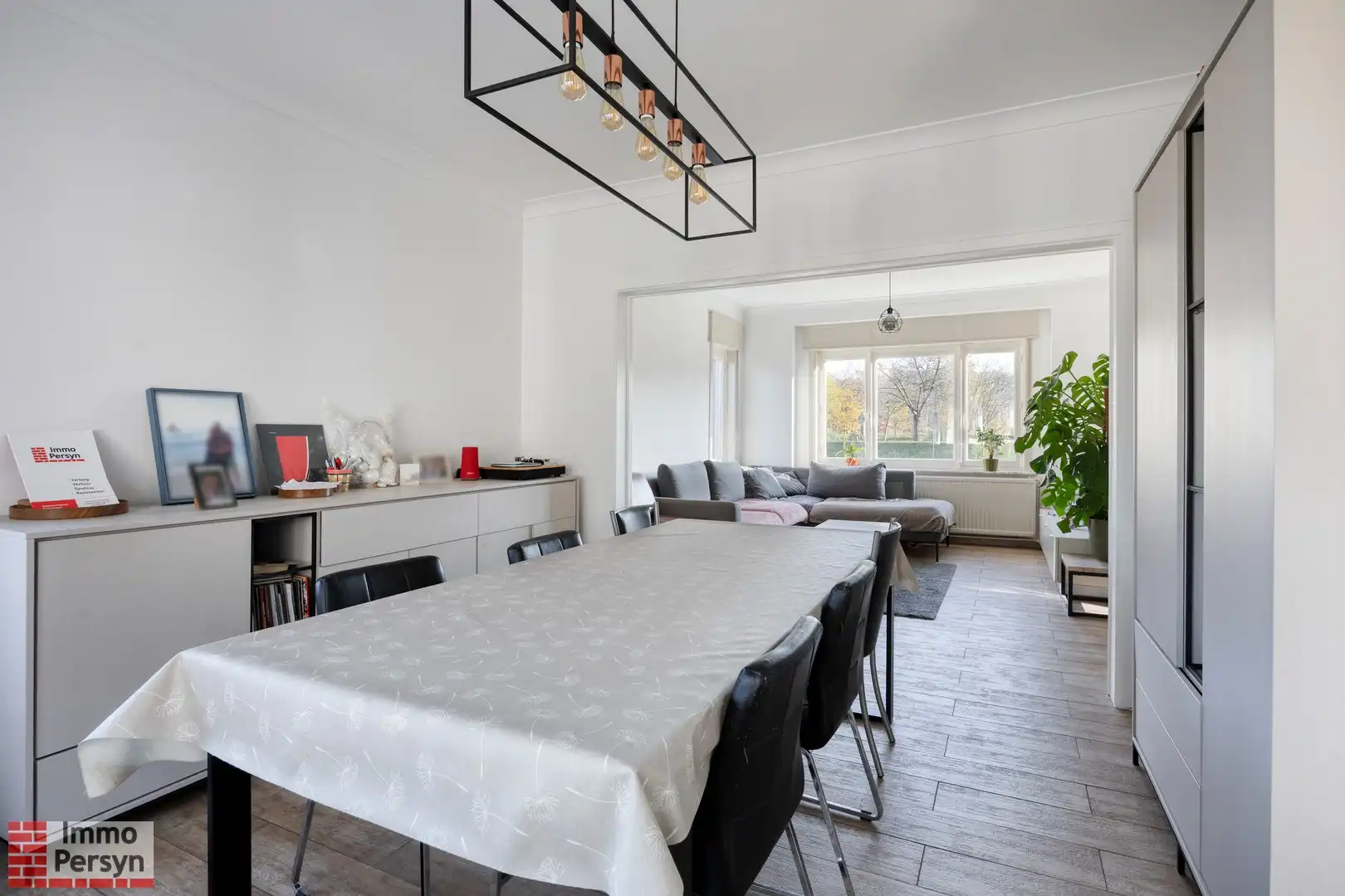 Gezinswoning met lichtrijke orangerie op gegeerde, groene locatie in Scherpenheuvel-Zichem foto 5