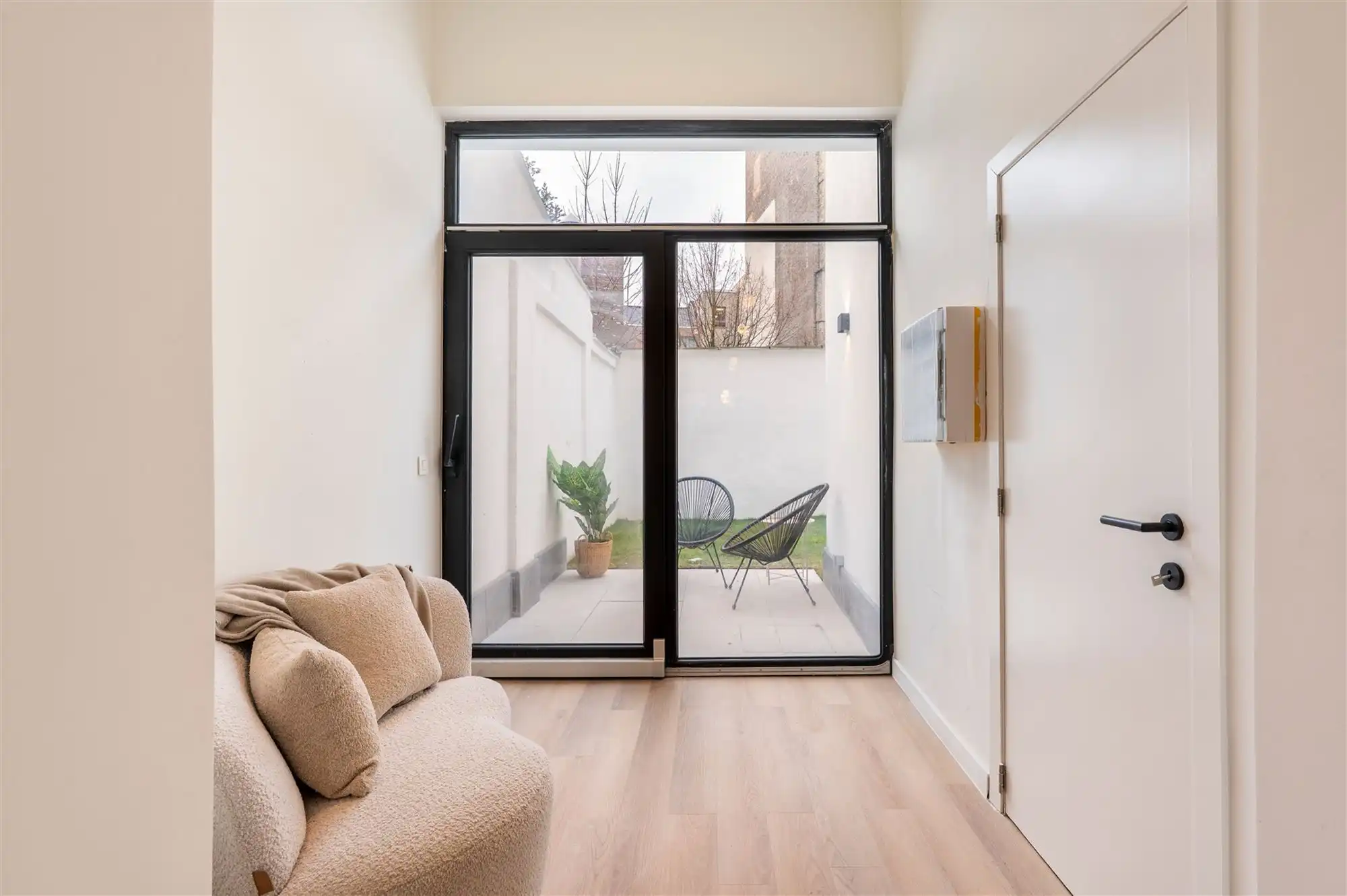 Gerenoveerde opbrengsteigendom met 2 appartementen foto 14