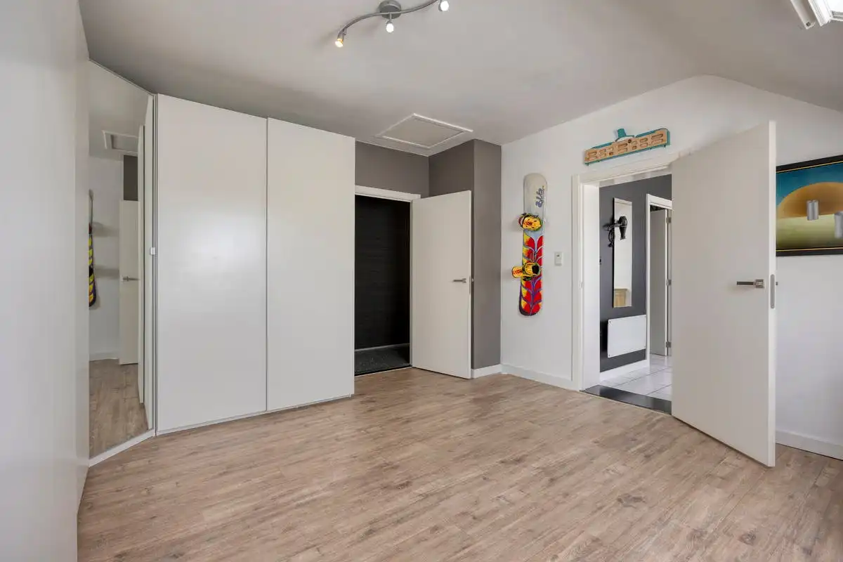Karaktervolle viergevel woning op 24 are in Grimbergen – wonen en werken op toplocatie foto 40