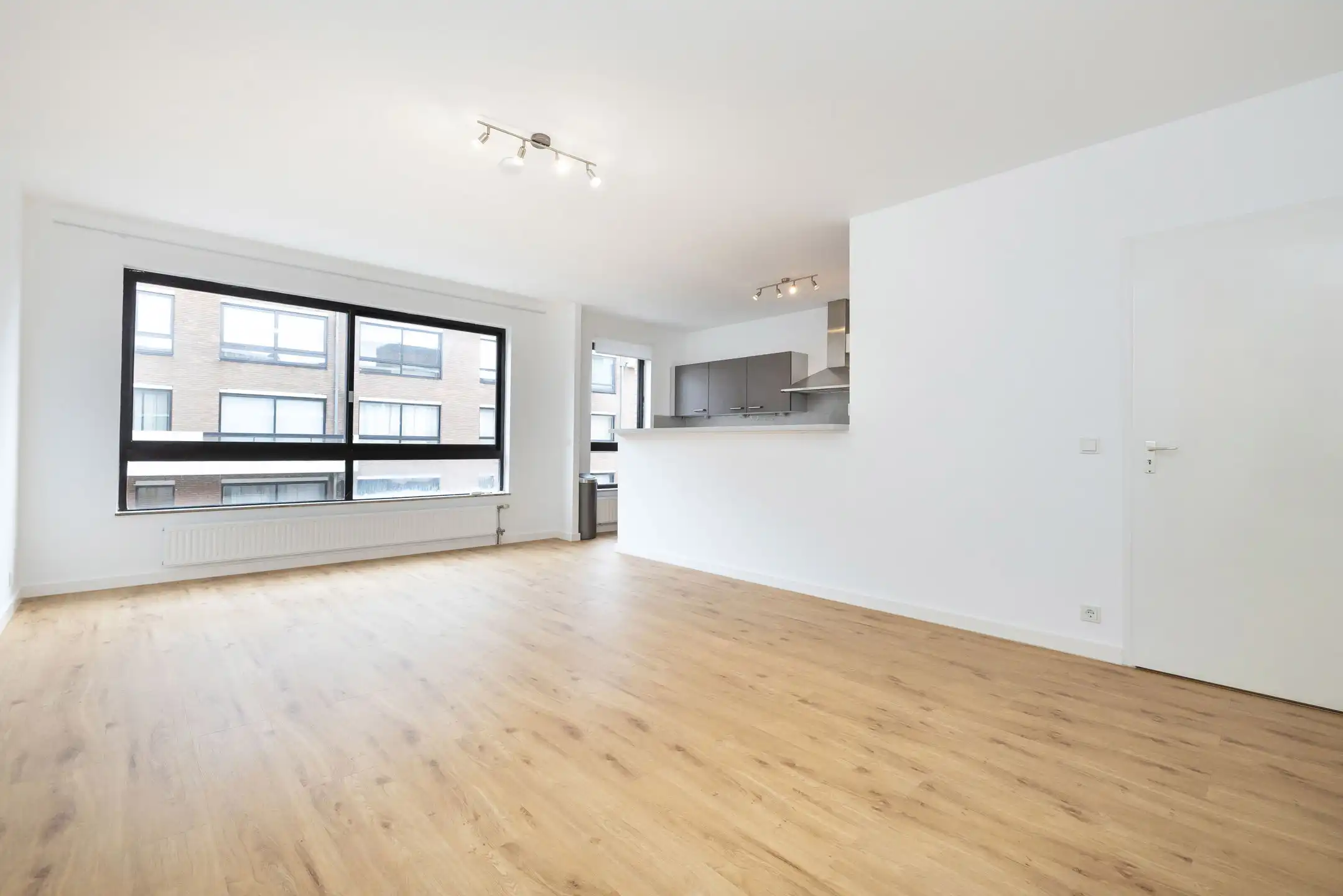 Mooi appartement met 2 slaapkamers foto {{pictureIndex}}