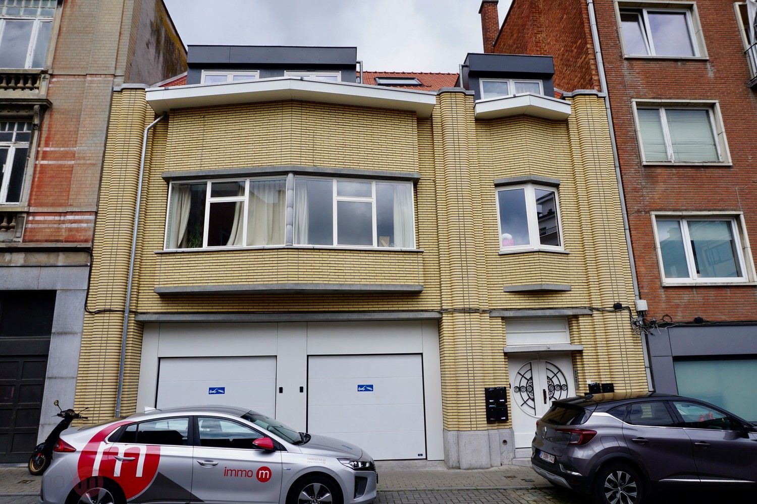 Volledig vernieuwde, gemeubelde studio te huur – Leuven foto {{pictureIndex}}