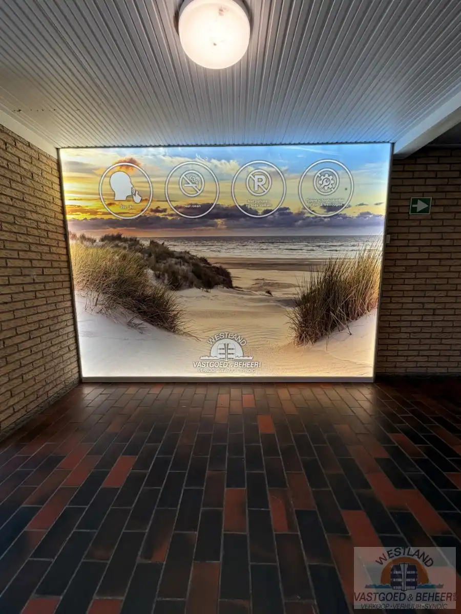 Lichtrijke, modern ingerichte studio op toplocatie foto 10