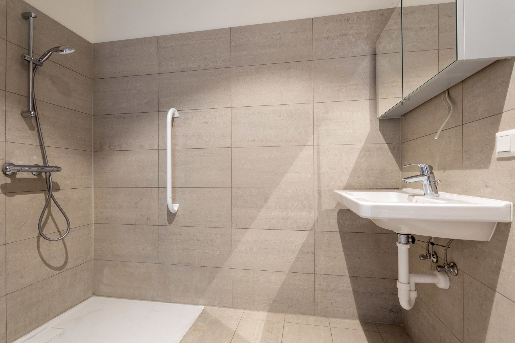 Assistentieflat met kelder in centrum Halle foto 14