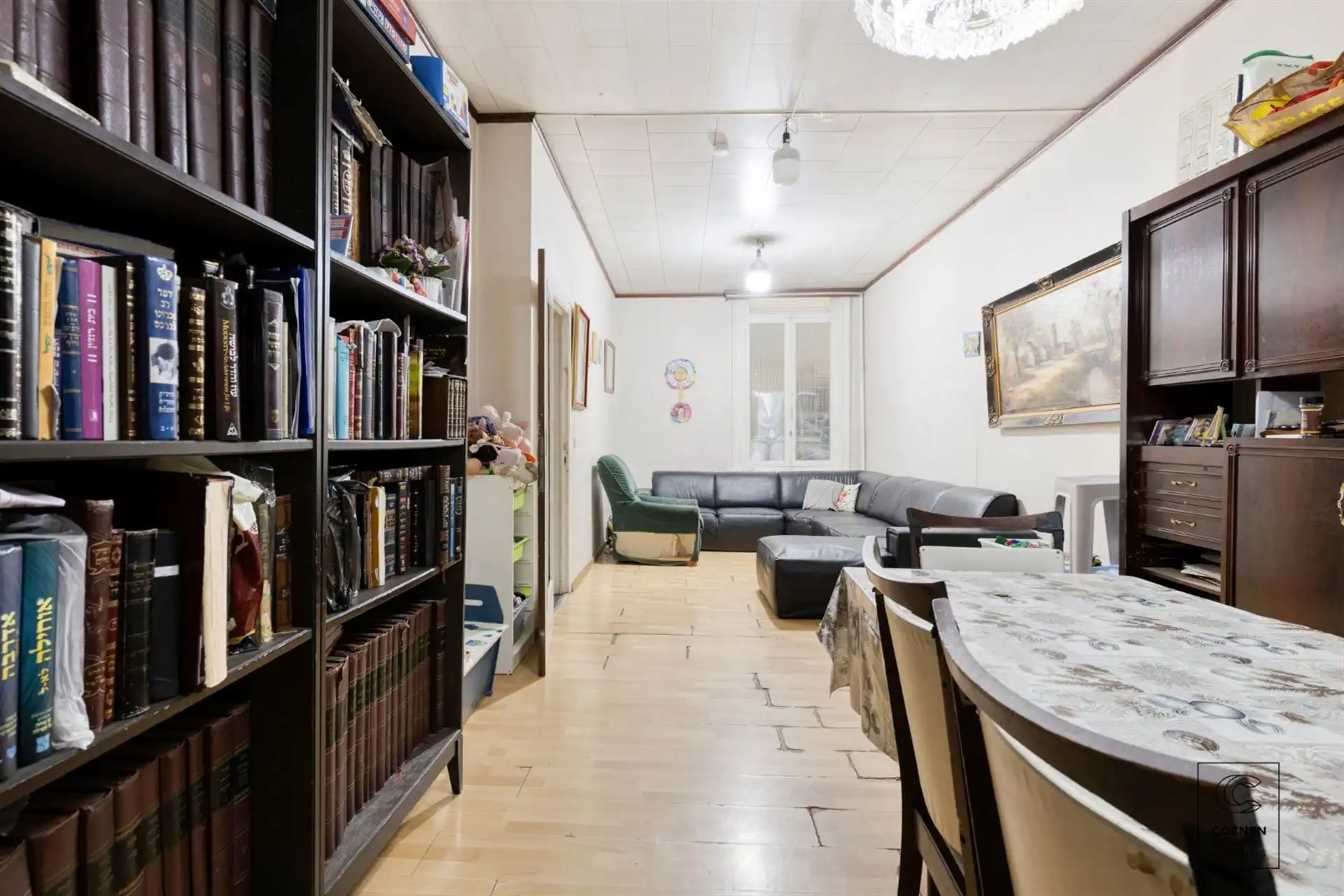 Te renoveren herenwoning met een bew. opp. van 248m²! foto 7