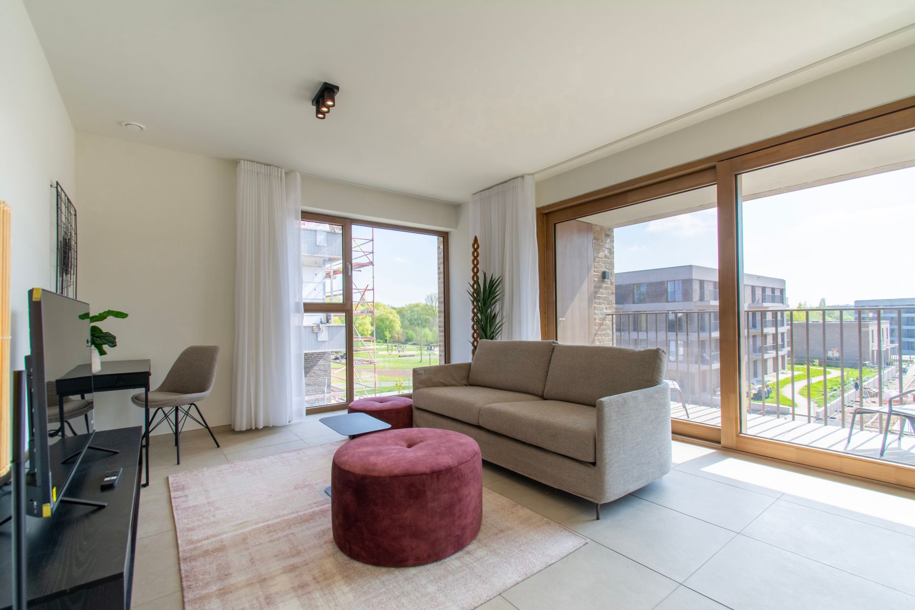 Gemeubeld en comfortabel 1slpk appt. met terras foto 2