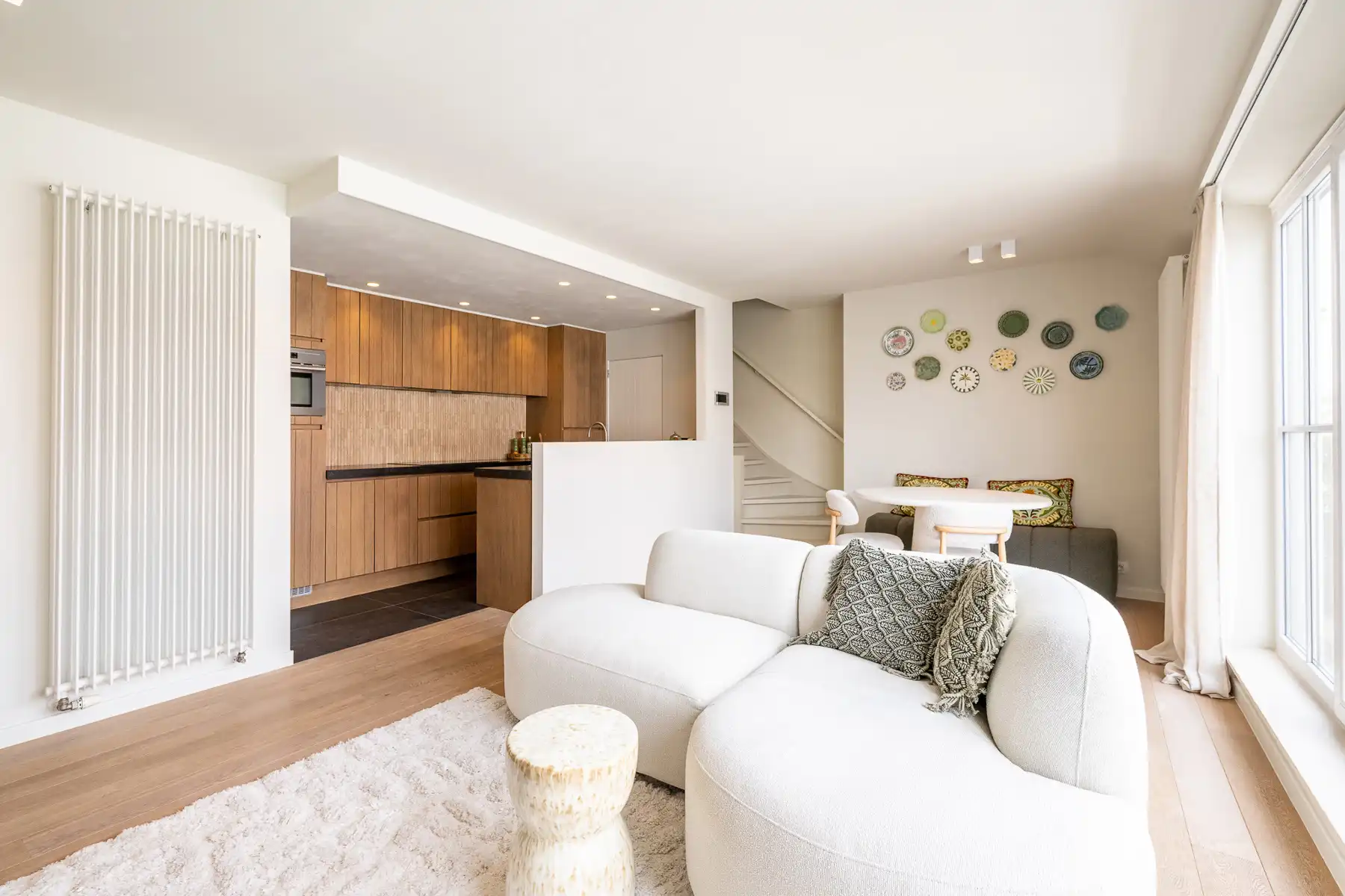 Gemeubeld instapklaar duplexappartement gelegen Lippenslaan foto 7