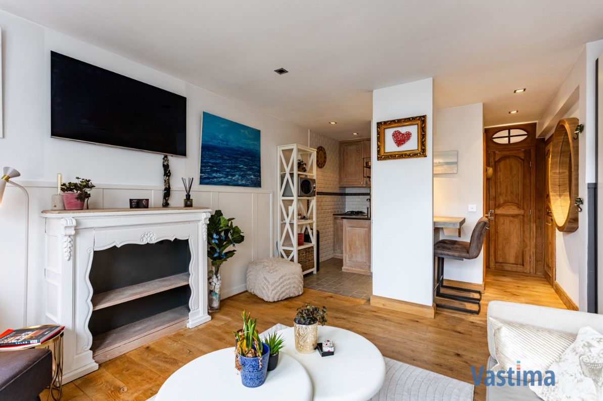 Instapklare bemeubelde studio nabij het strand foto 6