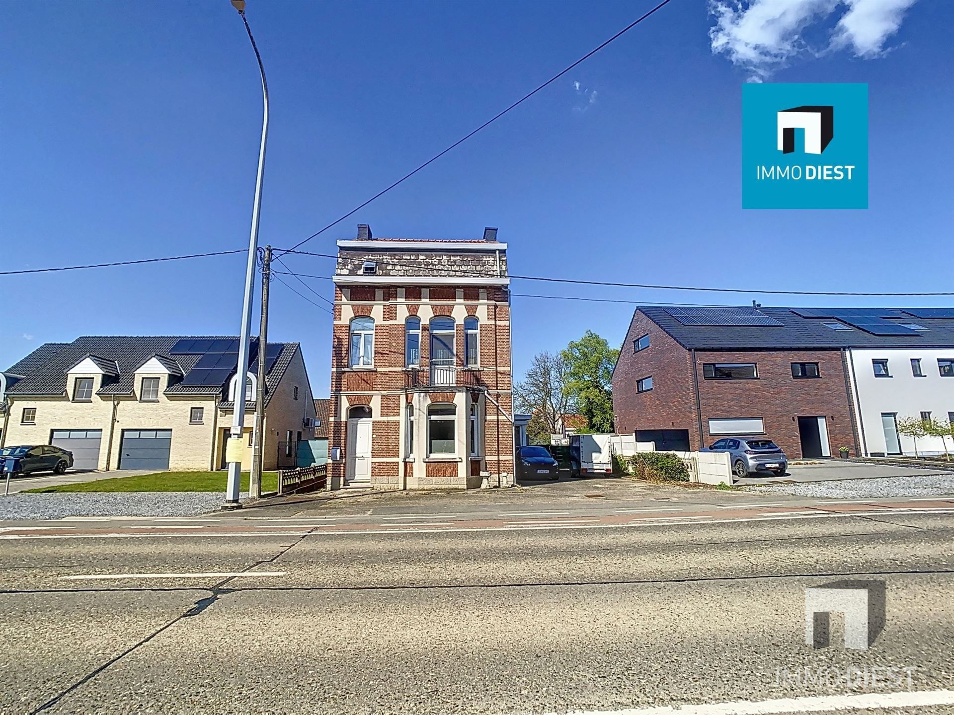 Karakterwoning met veel potentieel foto 2