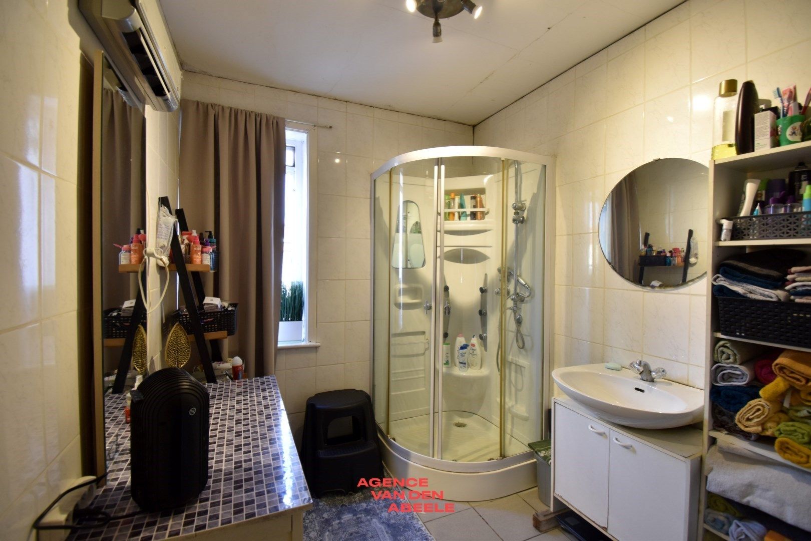 Rustig gelegen halfopen bebouwing met 3 slaapkamers en tuin  foto 12