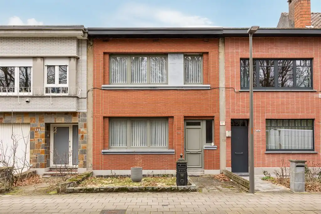 Hoofdfoto van de publicatie: Woning met magazijn tegenover Fort 7