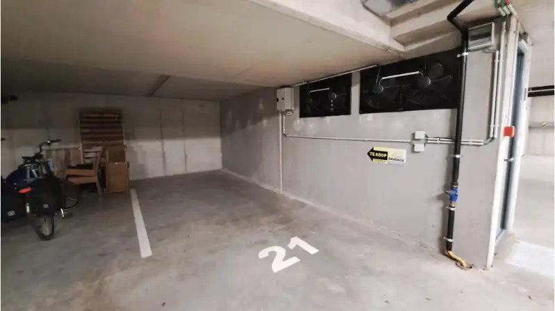 Ondergrondse AUTOSTANDPLAATS&nbsp;te koop in de Witte Molenstraat 17 in&nbsp;Sint-Michiels Brugge foto 4