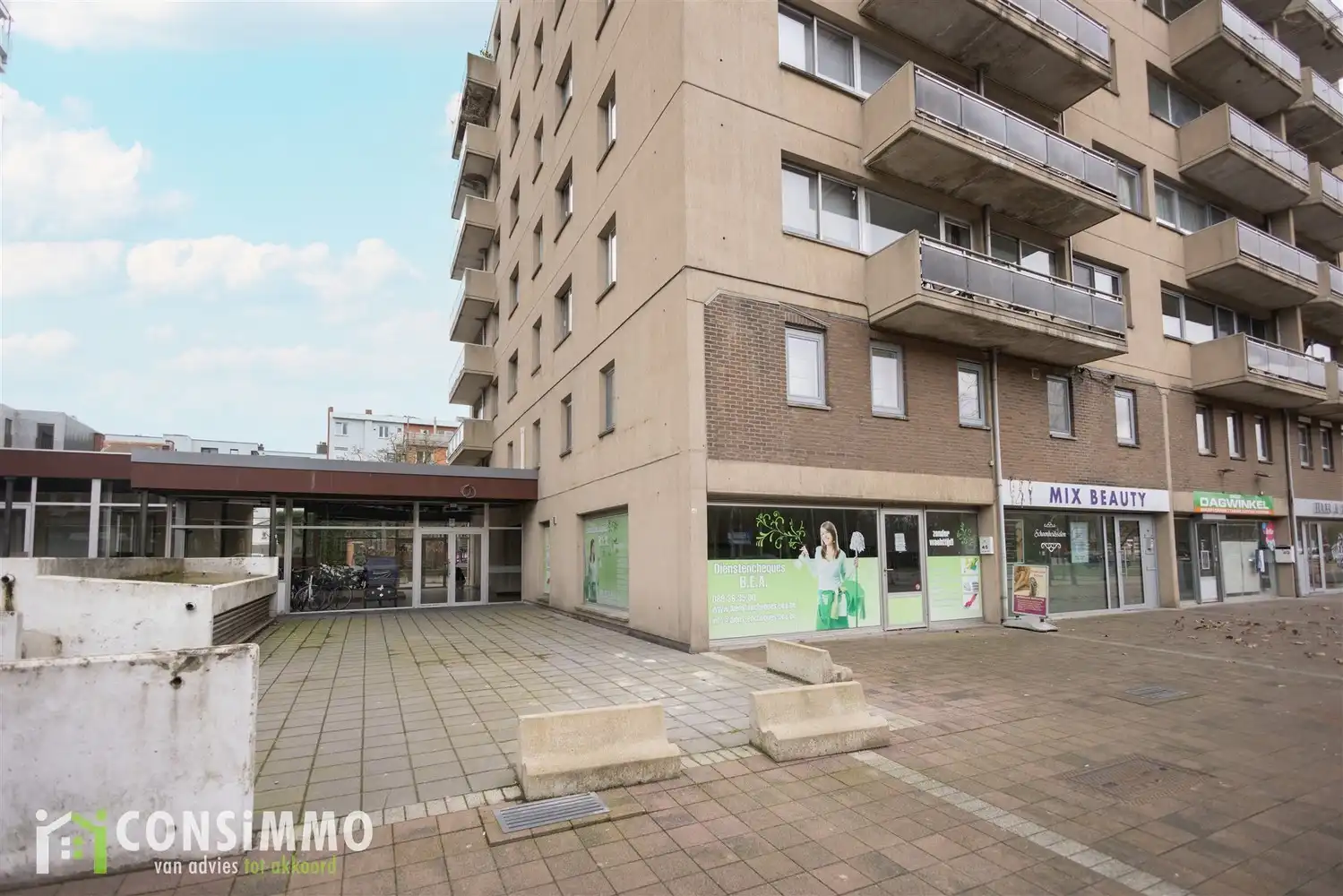 Appartement en handelspand in het centrum van Genk foto 18