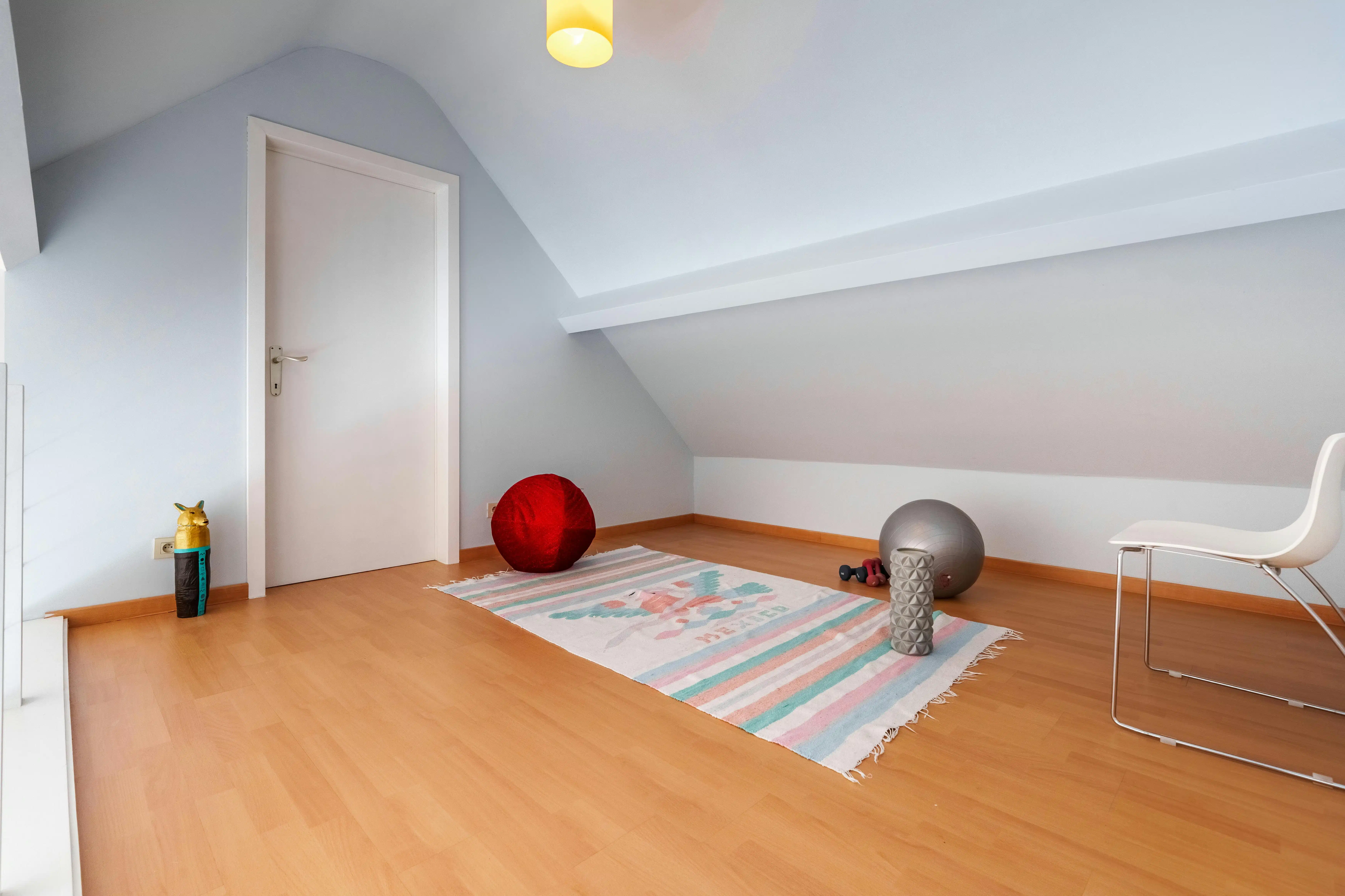 Villa op 2300 m² en vier slaapkamers te koop in Kortrijk! foto 22