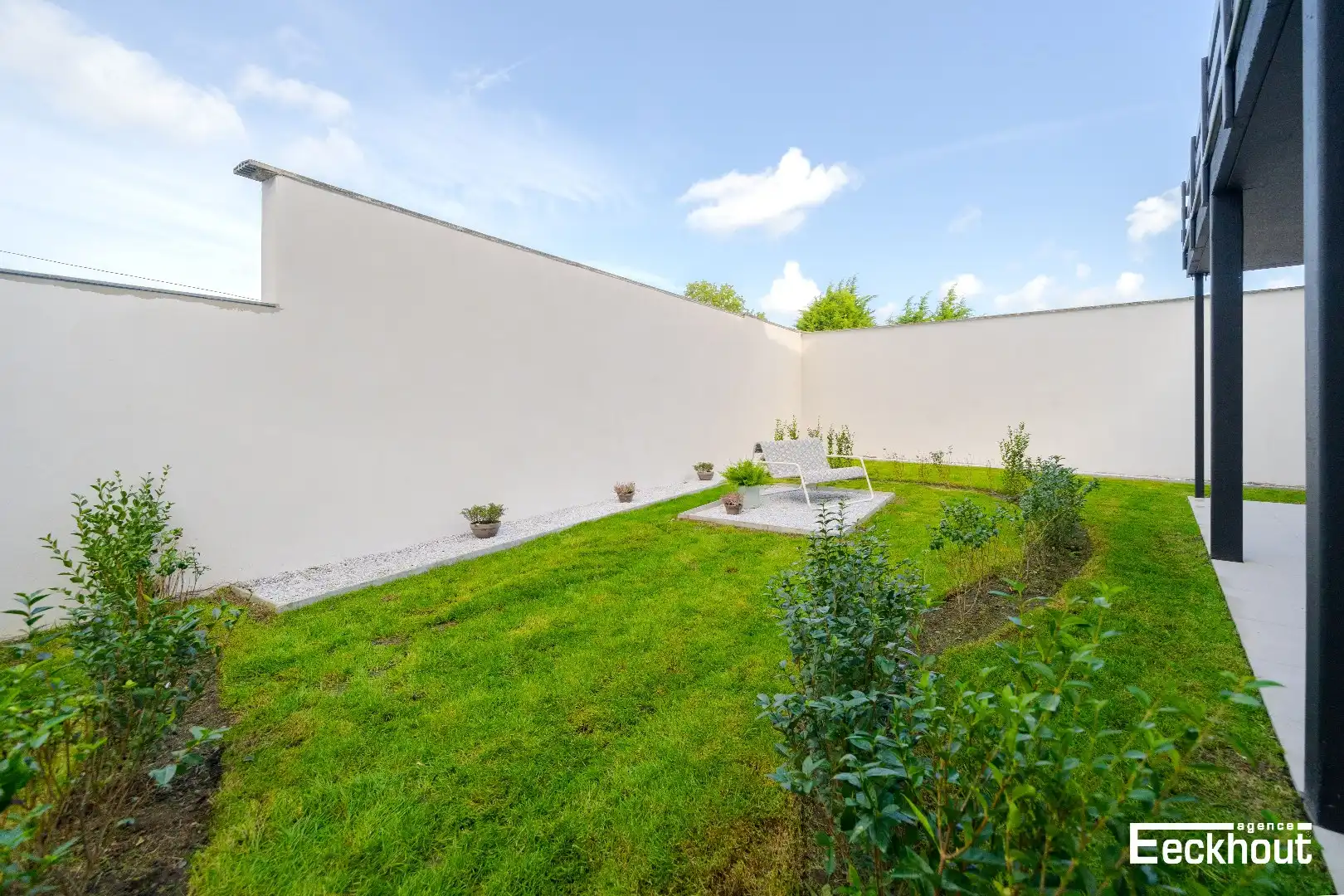 Modern & lichtrijk gelijkvloersappartement met tuin en terras! foto 12